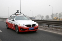Робомобили китайского поисковика Baidu проехали по дорогам Пекина