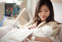 Почему 50% детей в Китае рождается через кесарево сечение?