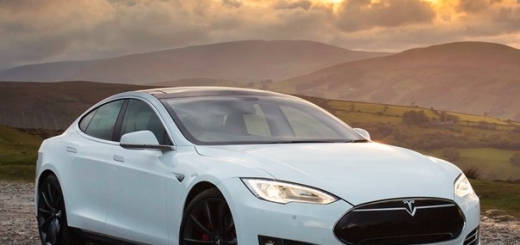 Tesla Model S Insane Mode: динамика разгона поражает пассажиров