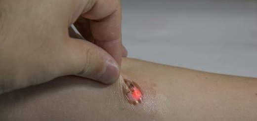 Новый взгляд на носимую электронику: микросхемы, которые крепятся прямо на кожу