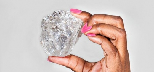 В Африке найден самый крупный алмаз за последние 110 лет