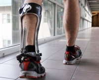 Создан ультралёгкий экзоскелет для ног, который существенно повышает эффективность нашей ходьбы