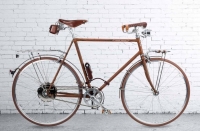 Новый электрический велосипед Velocipede Fogliaverde сделан в классическом стиле.